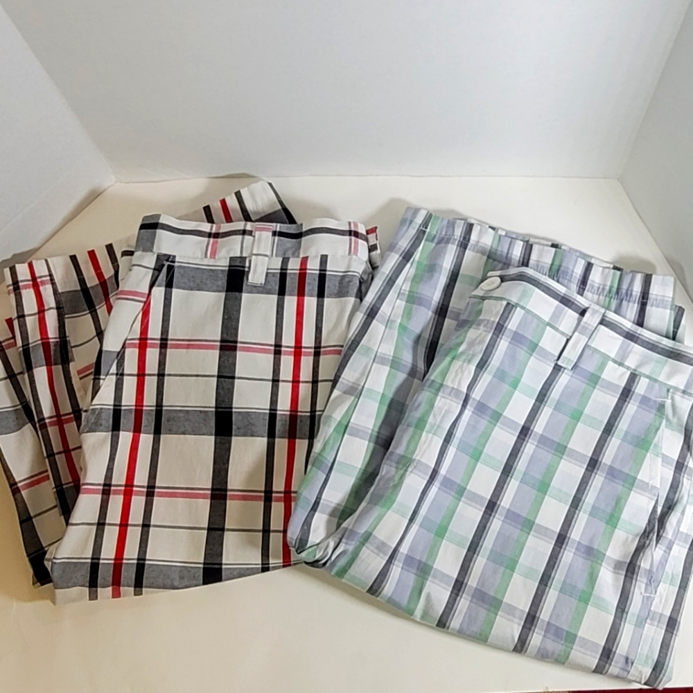2 pairs of Mens Checkered Shorts